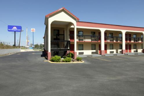 Americas Best Value Inn & Suites Macon Main image 1